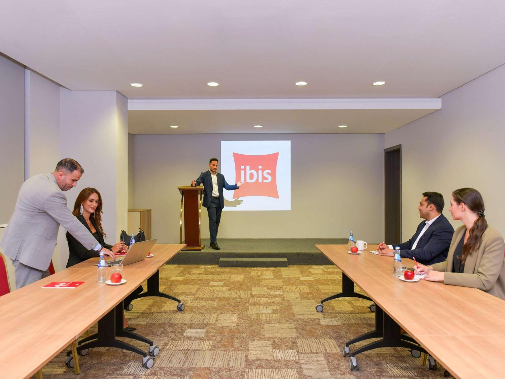 Ibis Doha酒店 外观 照片